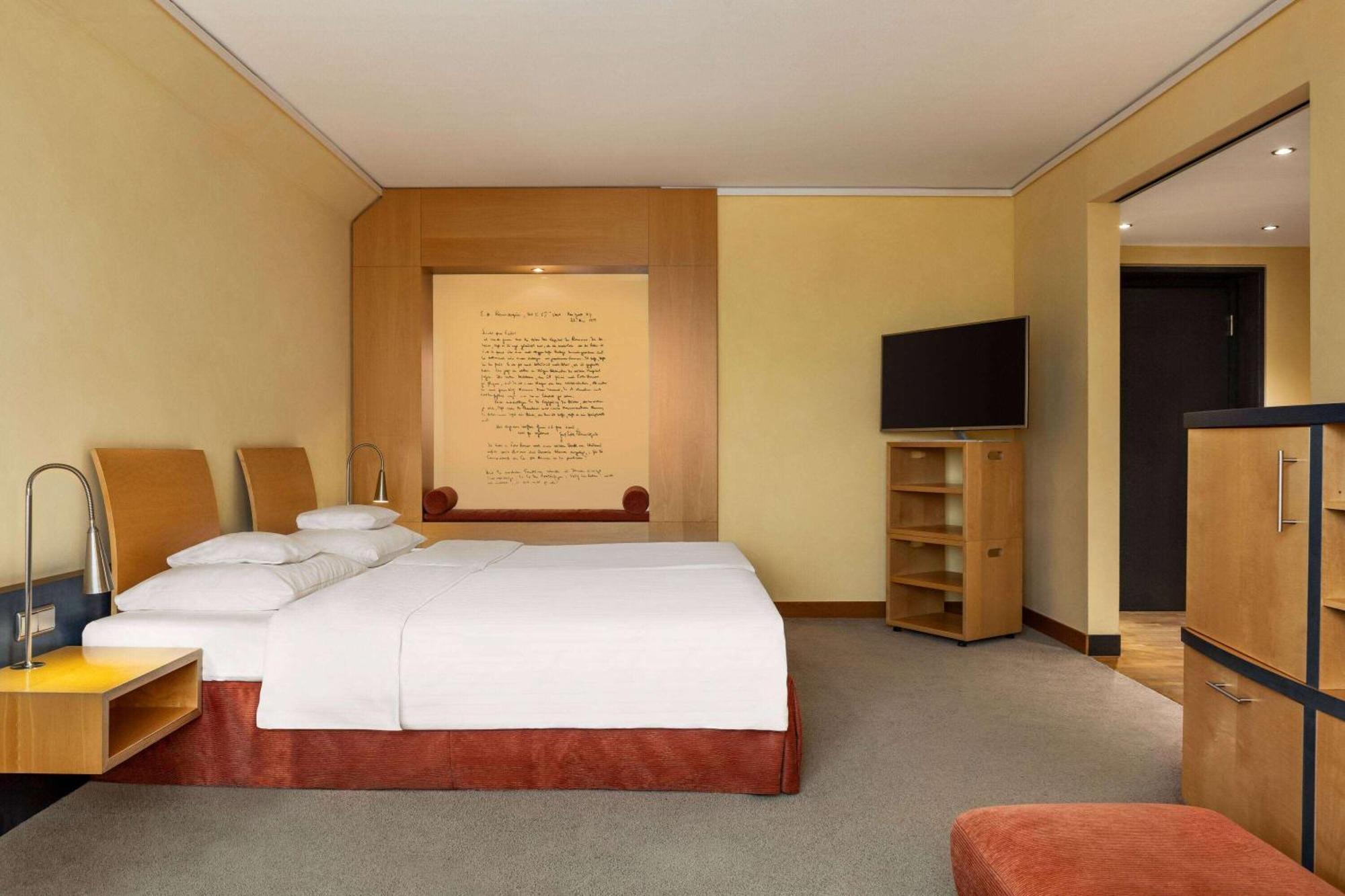 Vienna House By Wyndham Remarque Osnabrueck Hotel Kültér fotó
